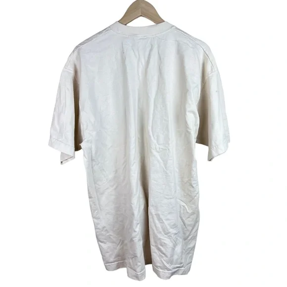 Activewear • ‘Chicago’ Graphic Tee - Picture 2 of 5